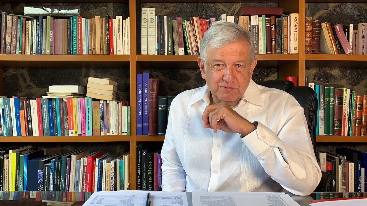 AMLO acusa al PAN y al PRI de apoyar el huachicol